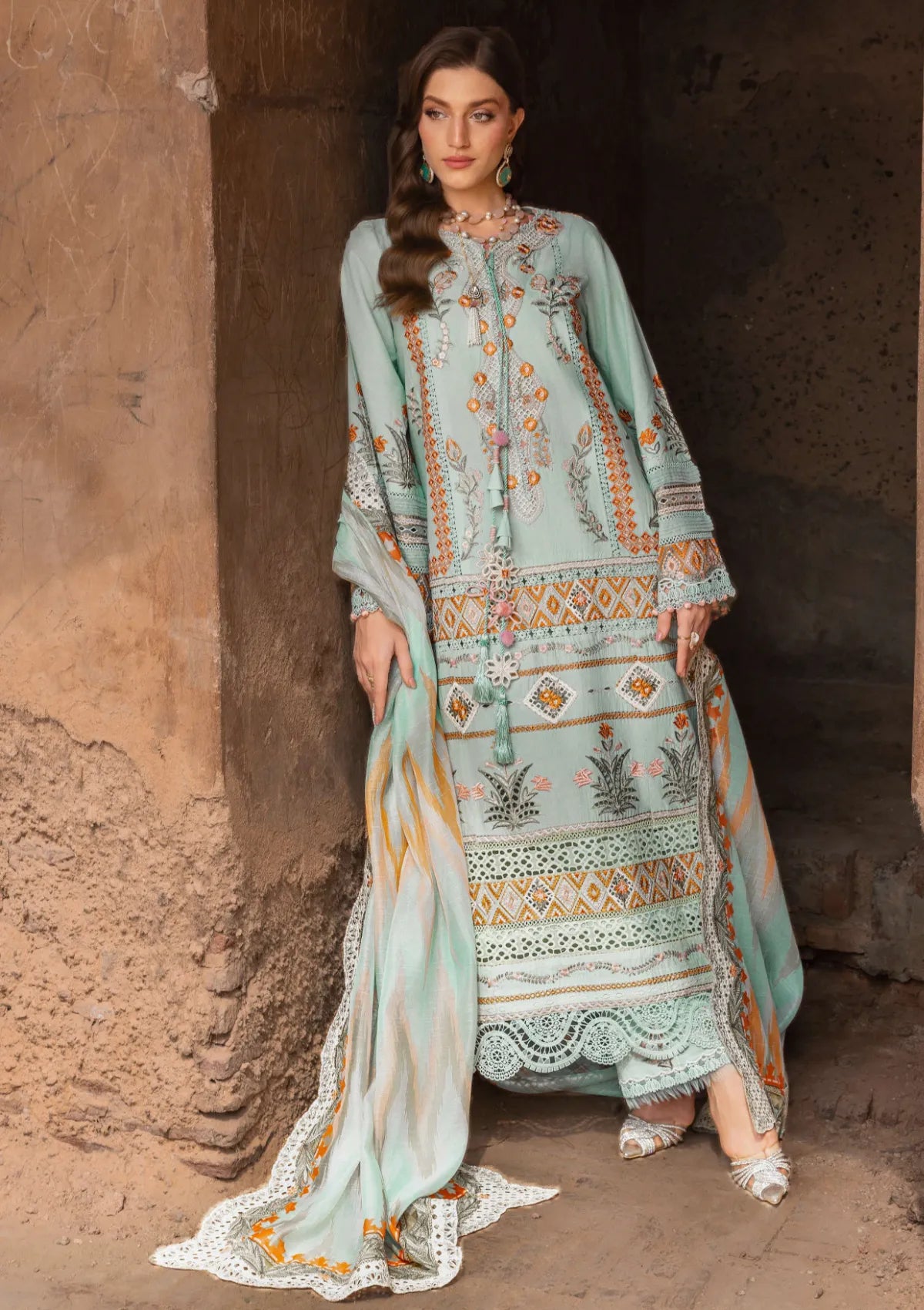 Saira Shakira Breeze Luxury Lawn'26 D-8A