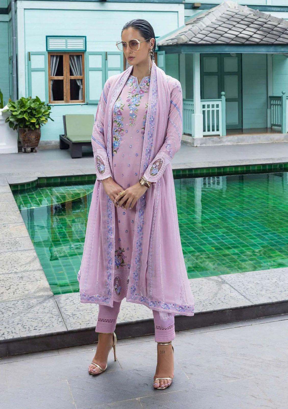 Mushq Nuvera Raw Silk'25 D-07 Leore