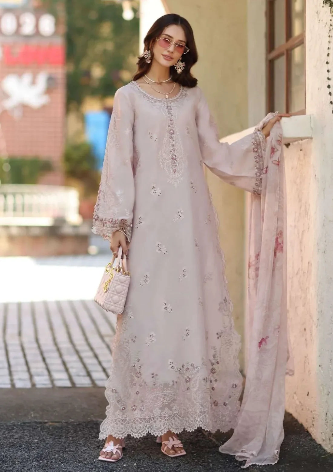 Noor By Saadia Asad Luxe Chikankari'26 D-7A