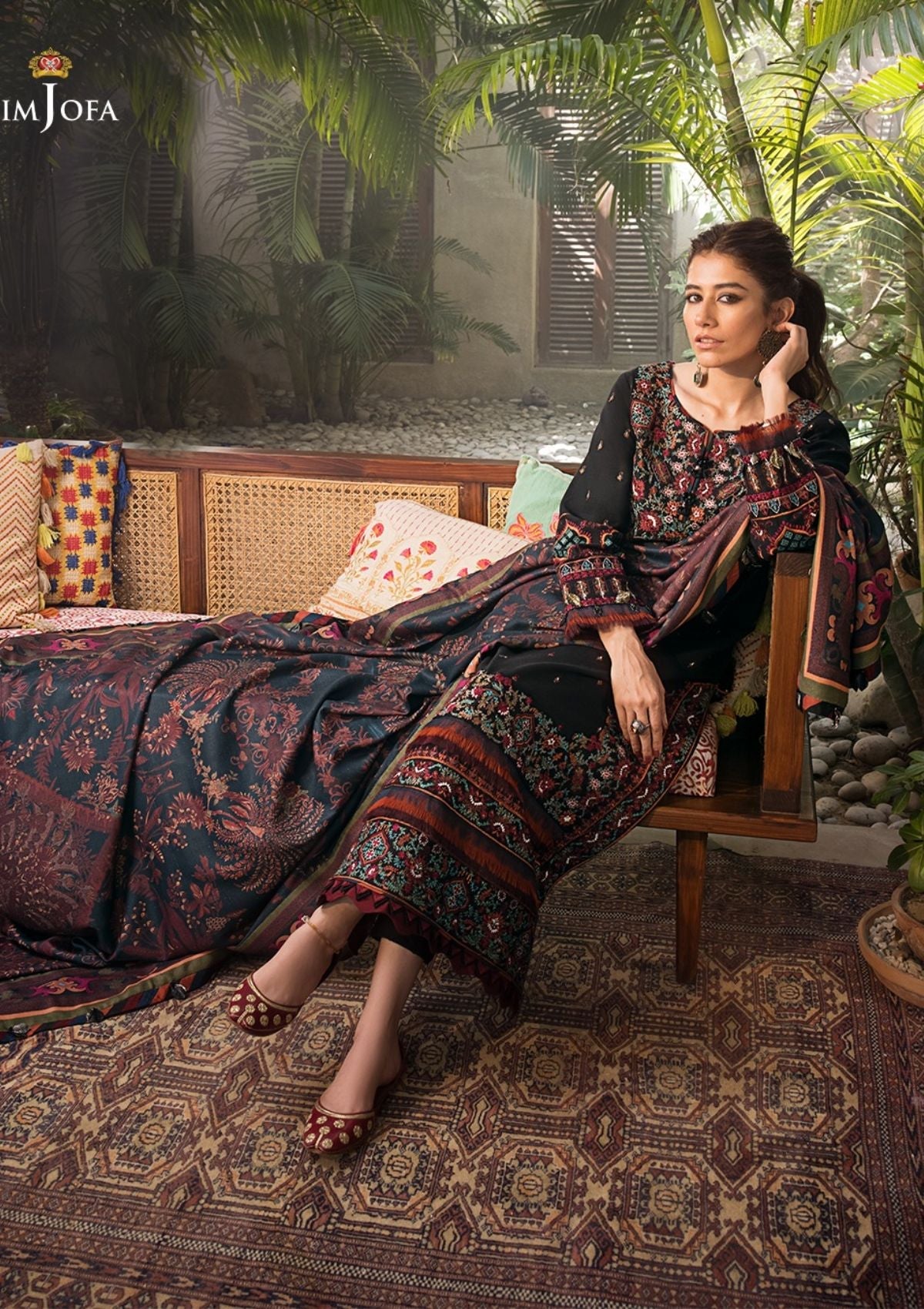 Asim Jofa The Syra Edit Kashmiri Shawl'22 AJK-11