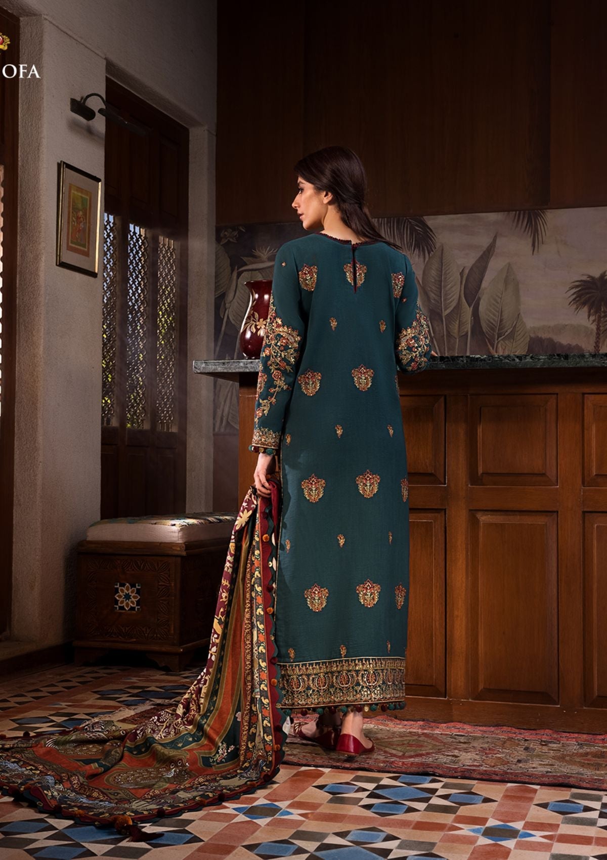 Asim Jofa The Syra Edit Kashmiri Shawl'22 AJK-10