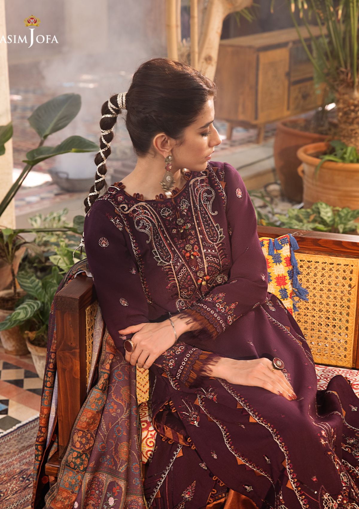 Asim Jofa The Syra Edit Kashmiri Shawl'22 AJK-09