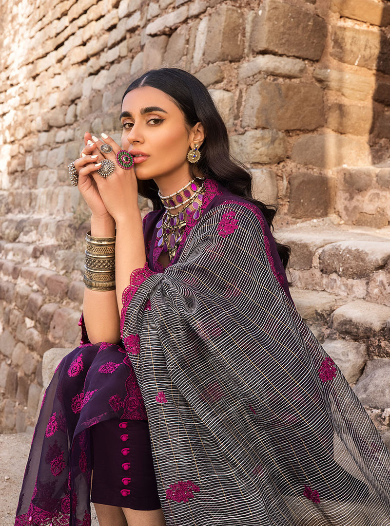 Zainab Chottani Chikenkari D-9B