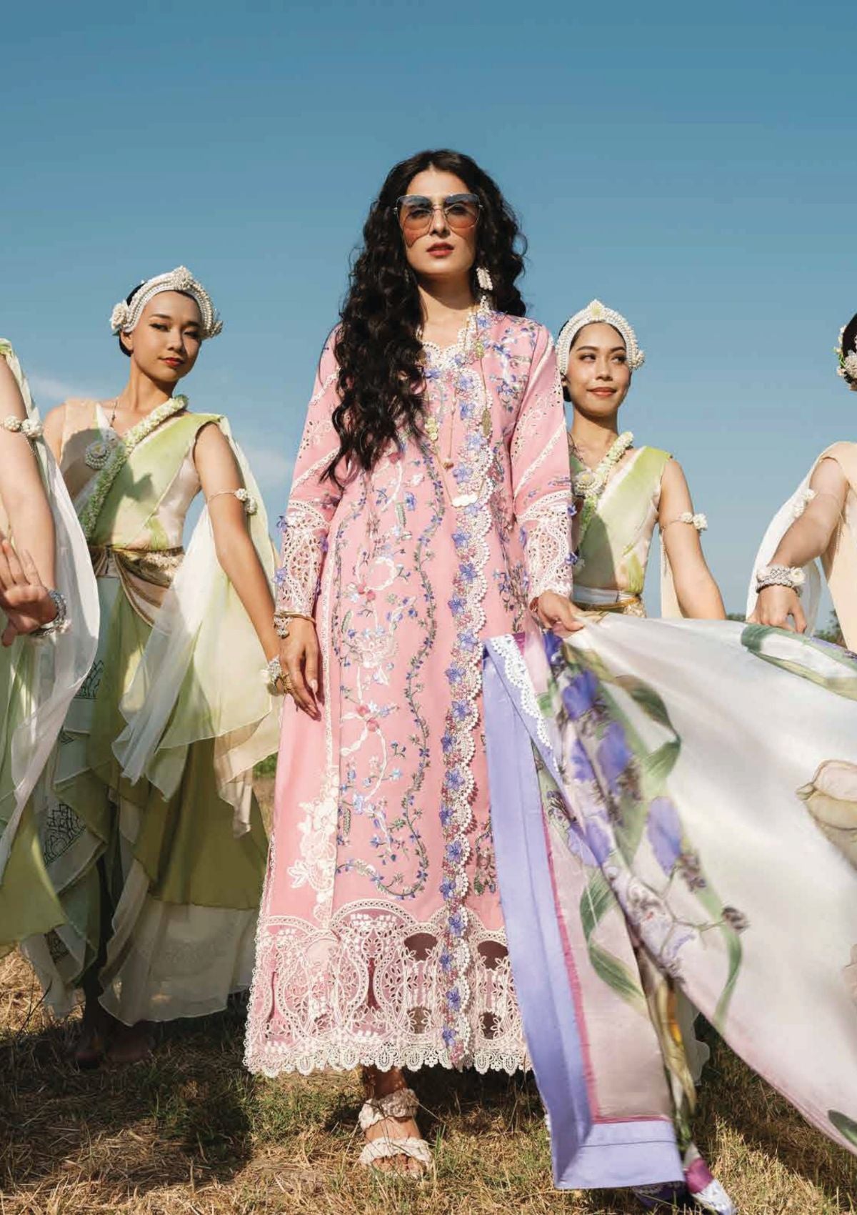 Mushq Luxury Lawana Lawn'23 D-08