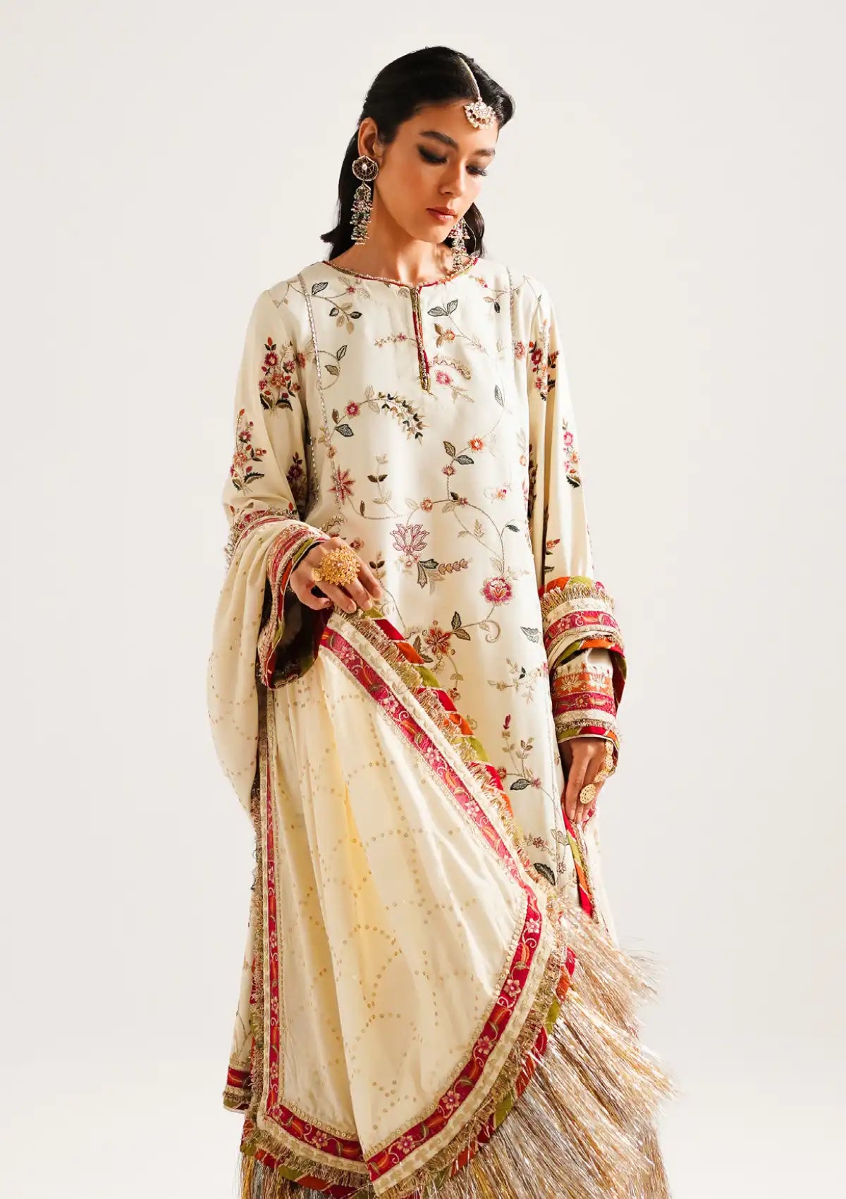 Zara Shahjahan Winter Shawl'23 D-05
