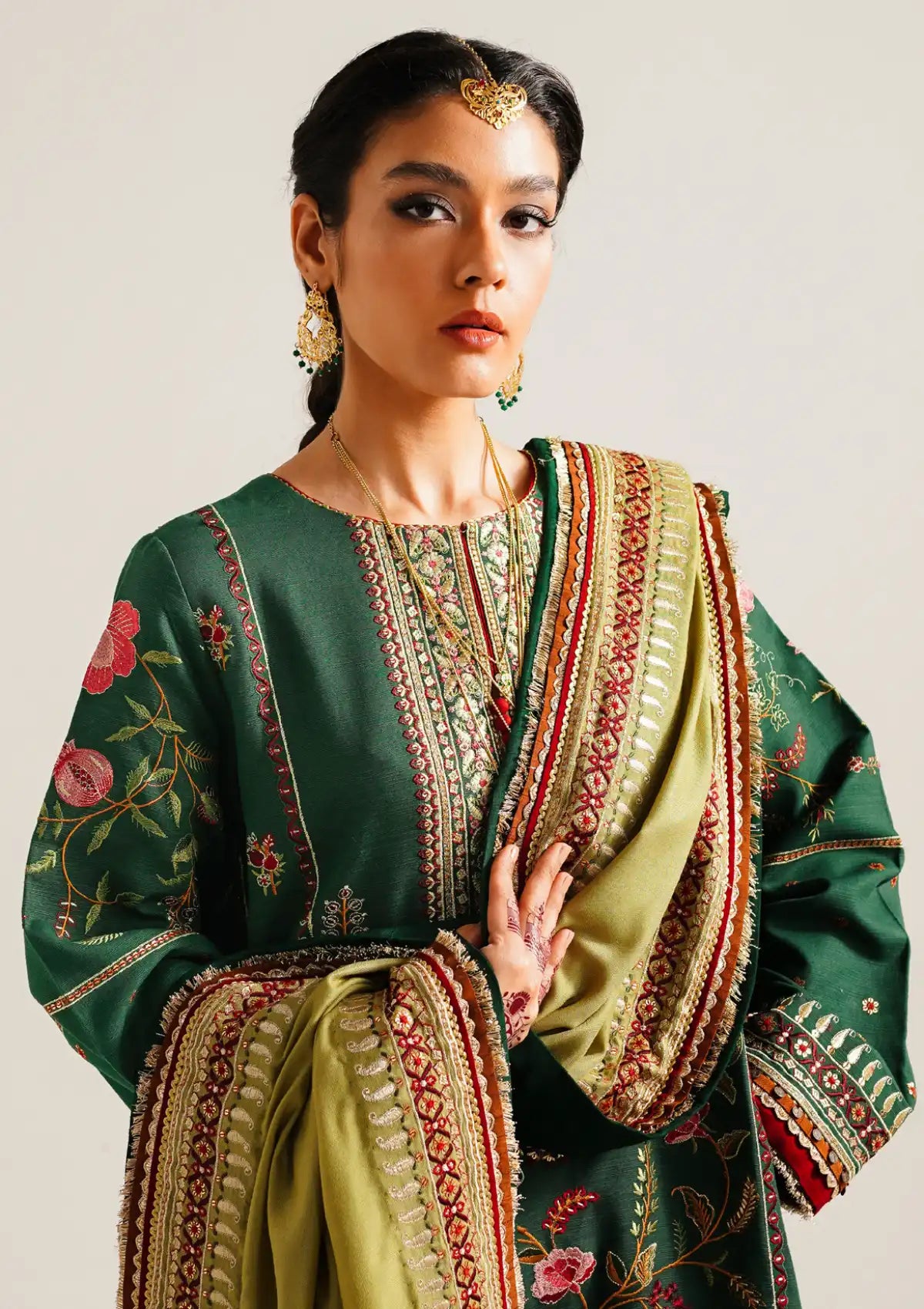 Zara Shahjahan Winter Shawl'23 D-07