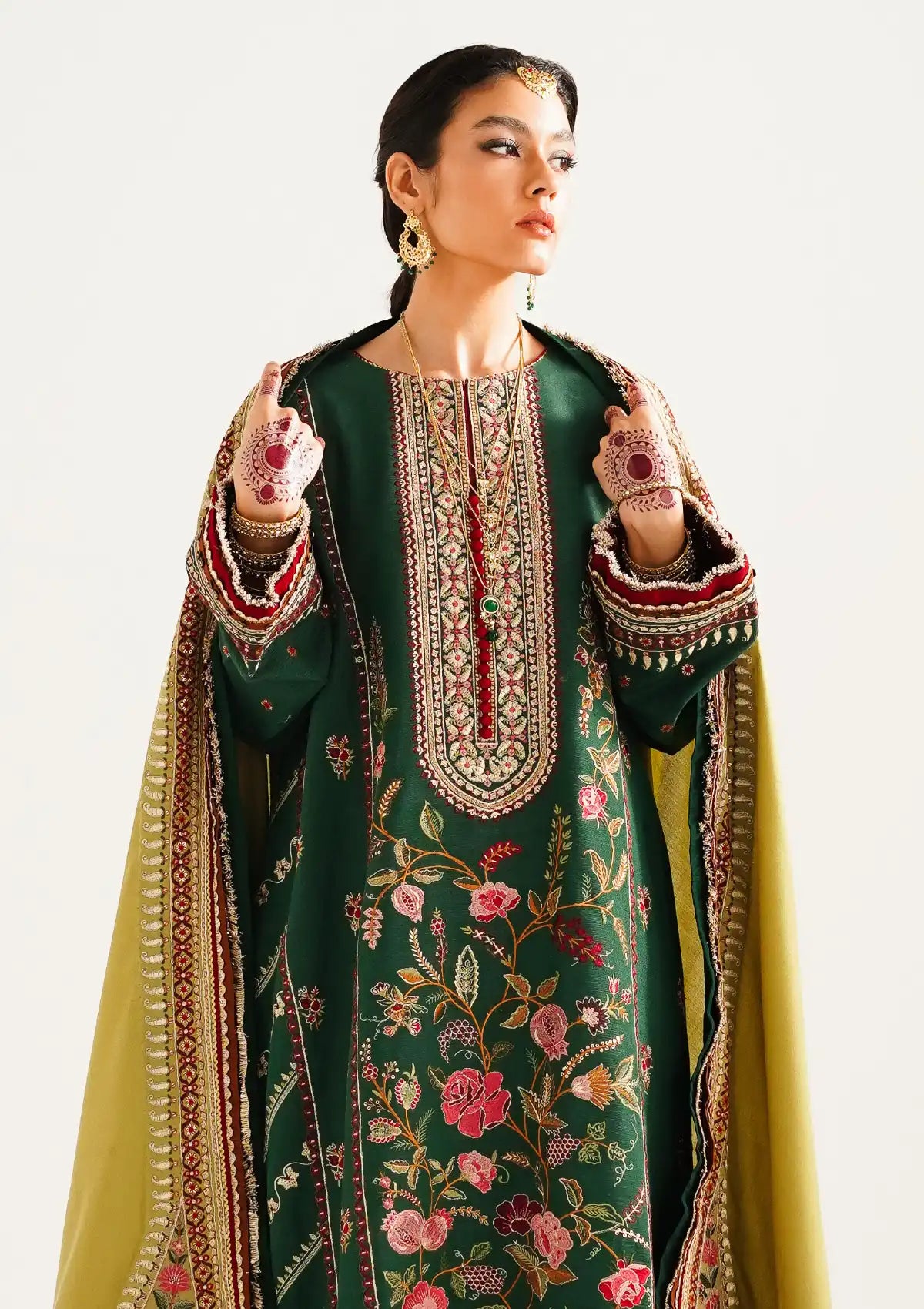 Zara Shahjahan Winter Shawl'23 D-07