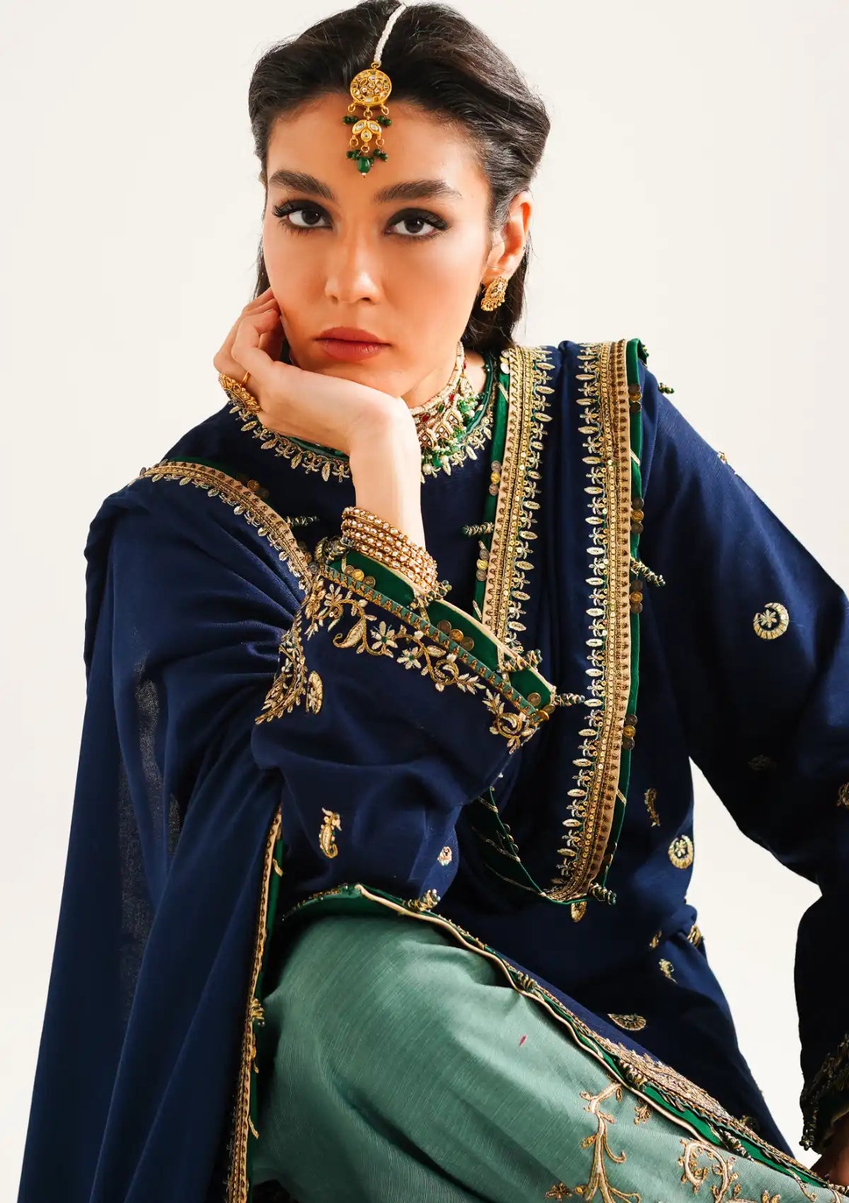 Zara Shahjahan Winter Shawl'23 D-01