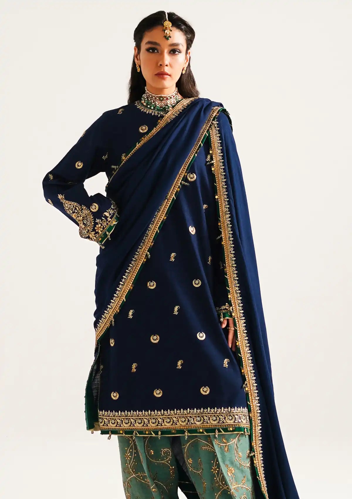 Zara Shahjahan Winter Shawl'23 D-01