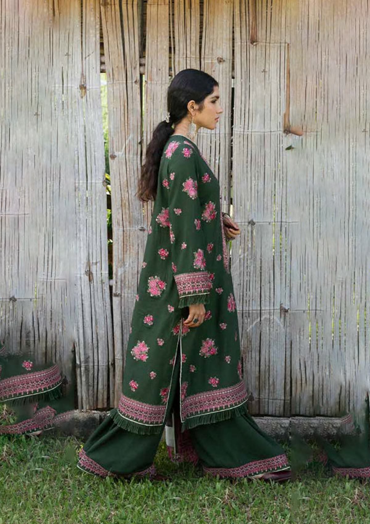 Zara Shahjahan Winter Shawl'22 (Gulnar)