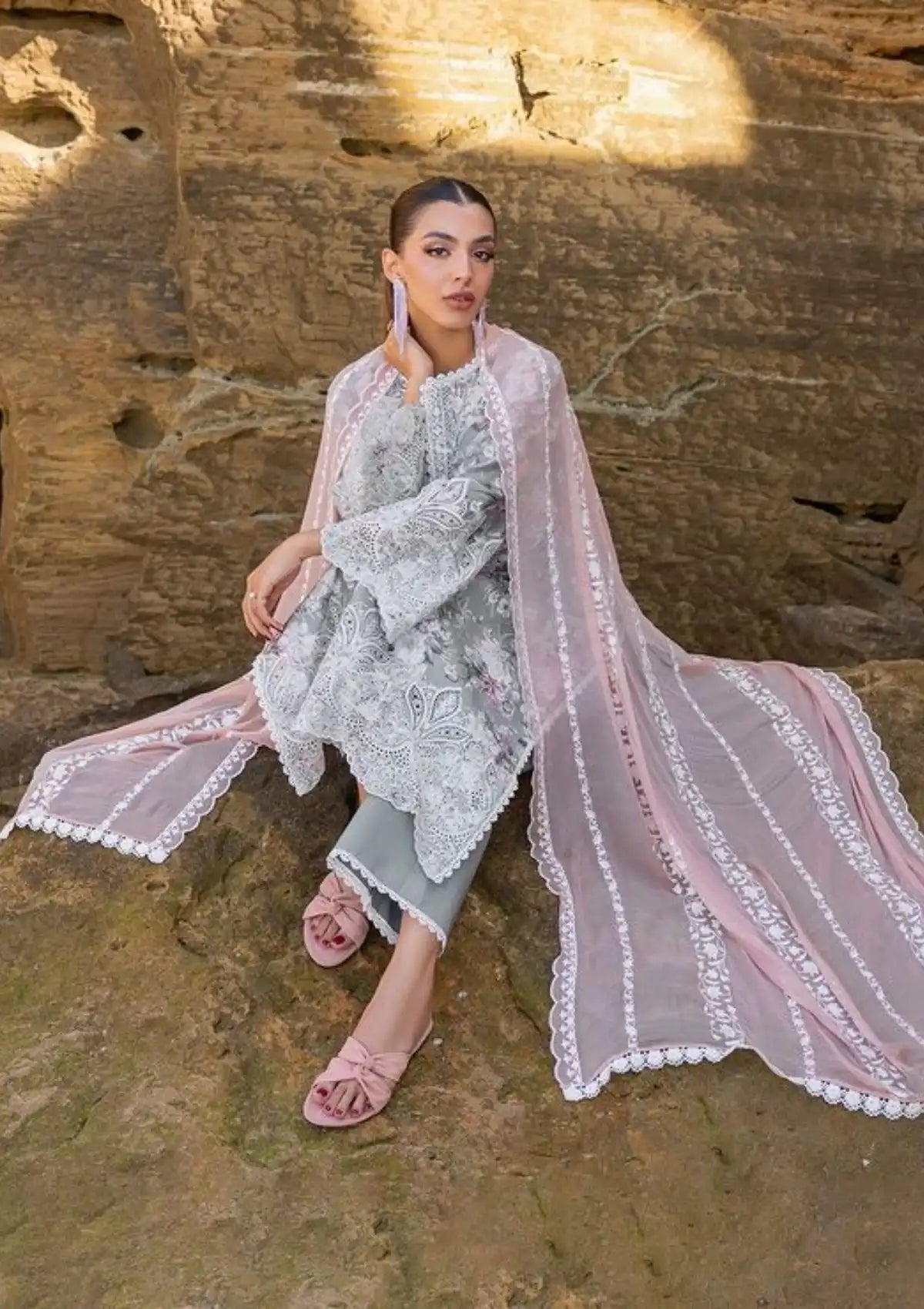 Zainab Chottani Luxury Chikankari'24 D-10A Lana