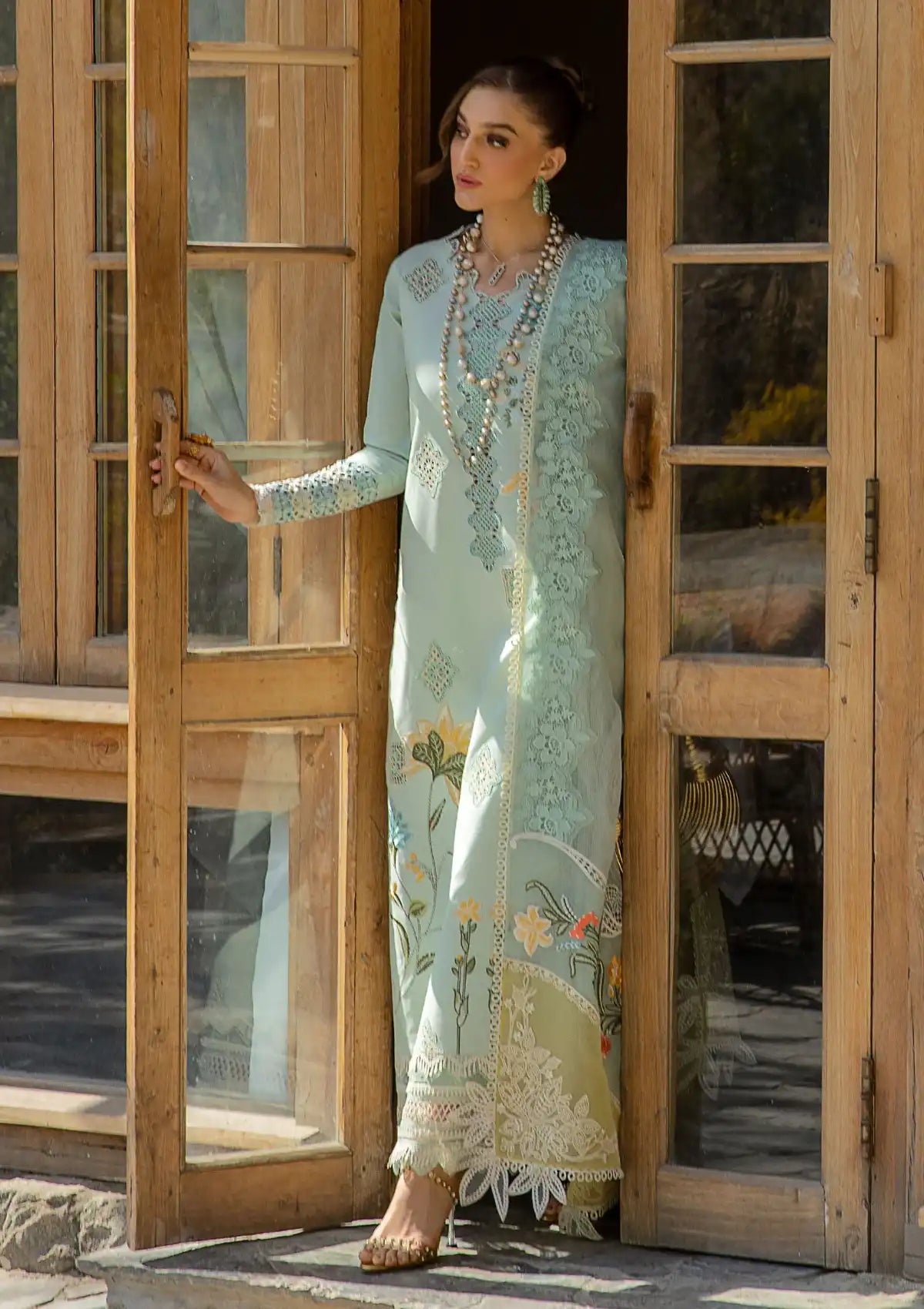 Crimson Luxury Lawn'24 D-04B-Into The Wild-Aqua