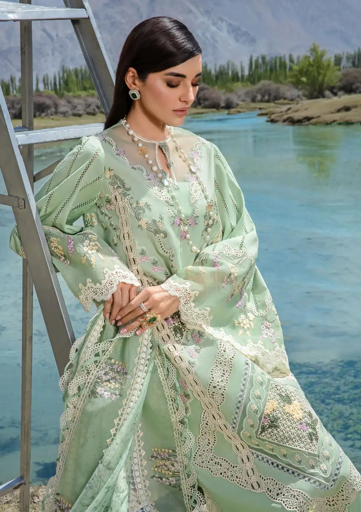 Crimson Luxury Lawn'24 D-02B-A French Brunch-Sage