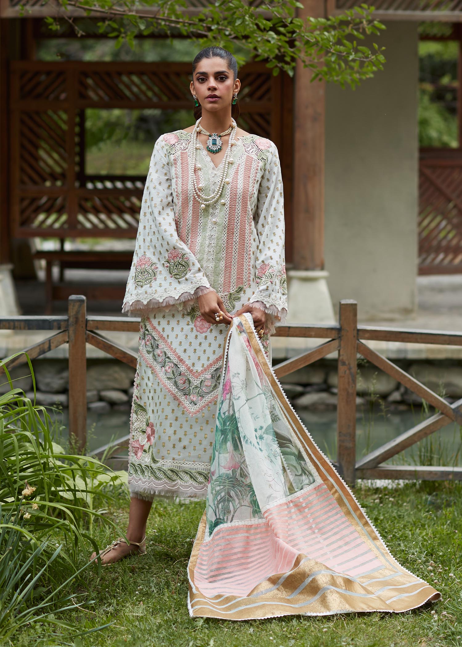 Crimson X Saira Shakira Eid Luxury Lawn'23 Shigar - D5 A