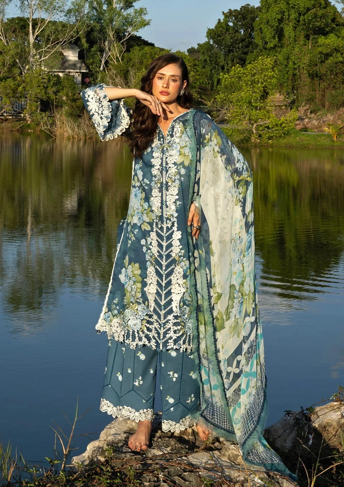 Elaf Signature Lawn'26