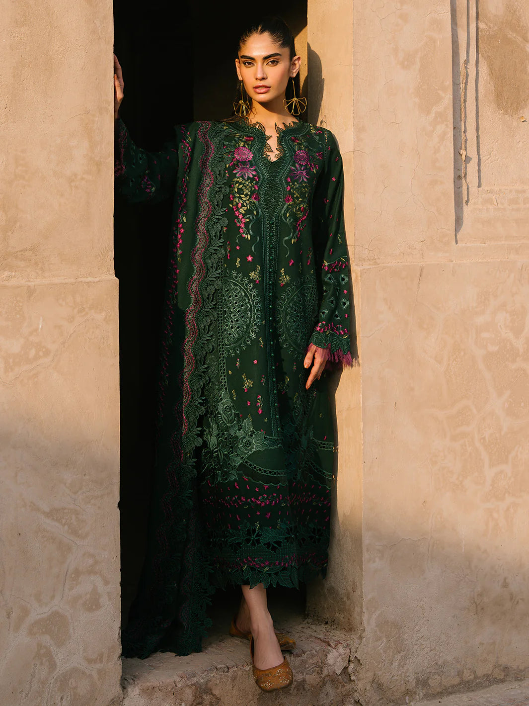 BIN ILYAS GULABI BAAGH  152 B | 3 PC Karandi