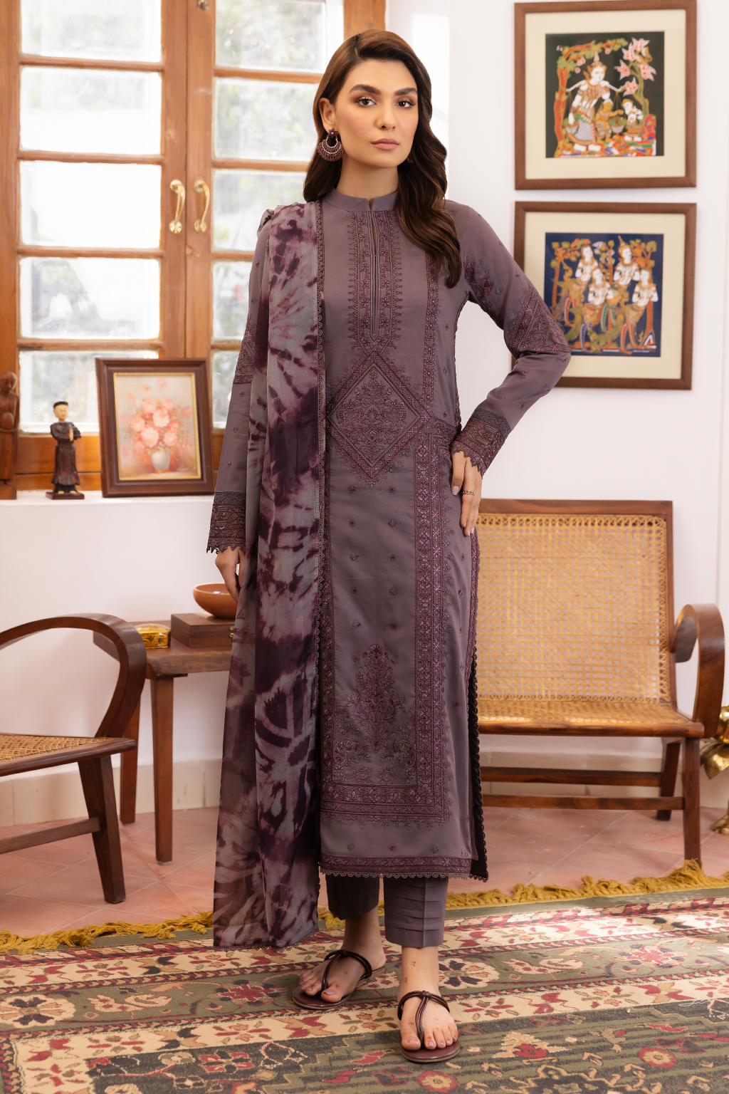 Iznik Dastaan Lawn'23 IDL-02 BAREEA