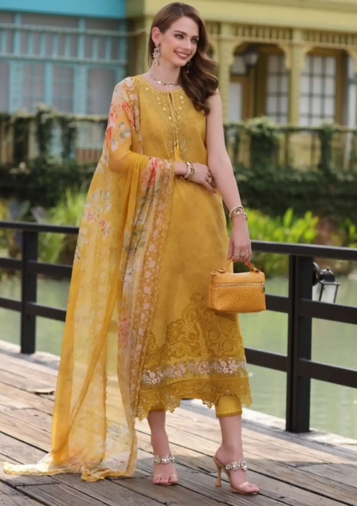 Noor by Saadia Asad Eid Luxe Chikankari'25 D-03