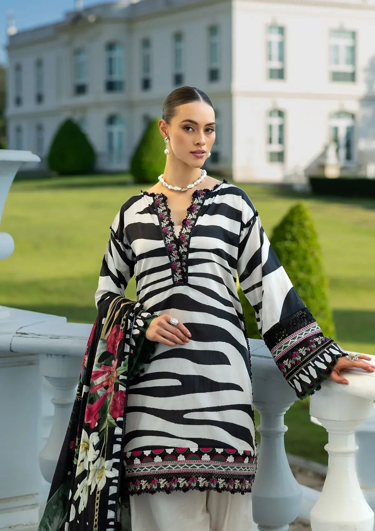 Elaf Prints Lawn'25 EPE-02A CHARLOTTE