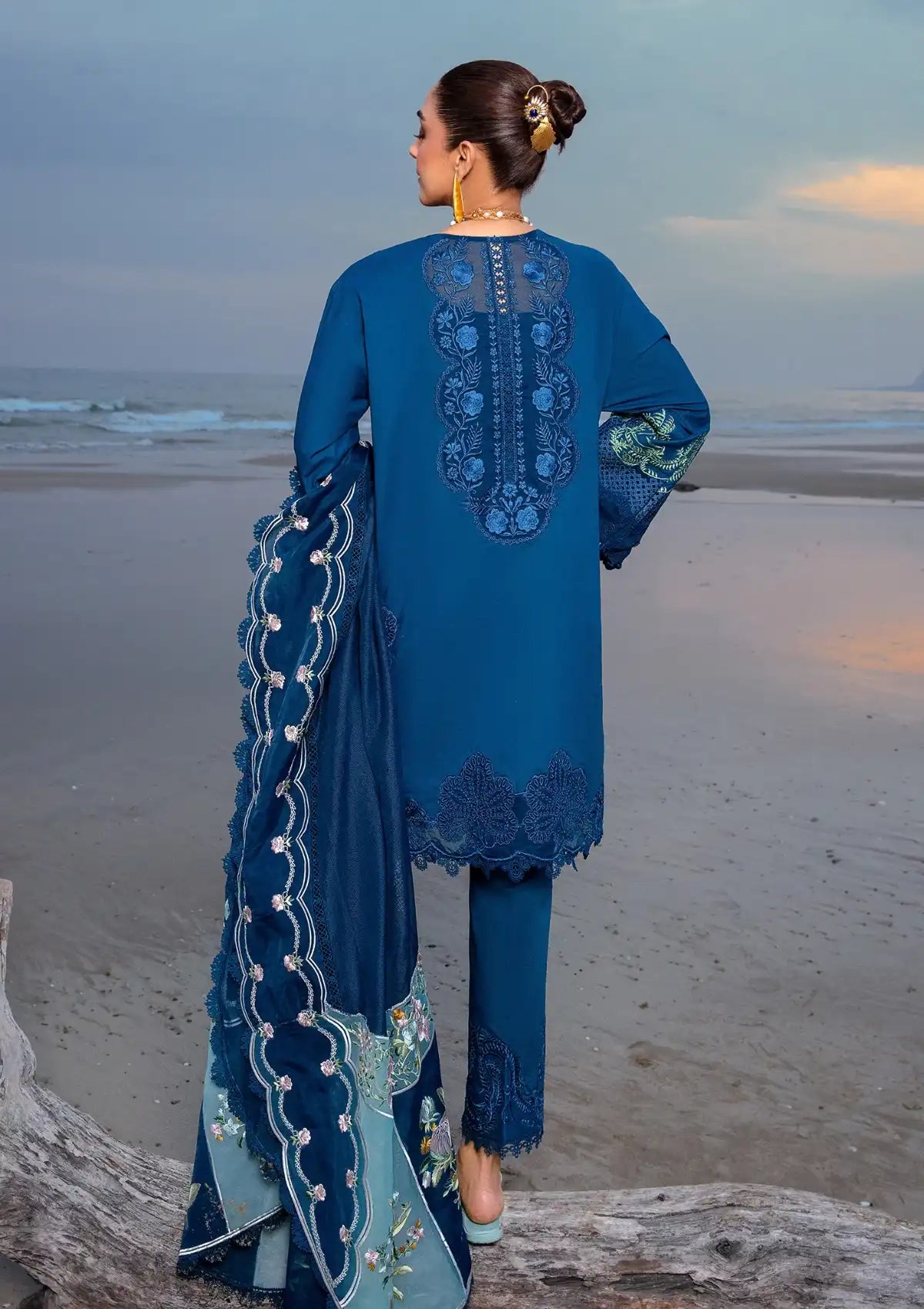 Saira Shakira By Crimson Lawn'24 Ulysses-Midnight 2B - Mohsin Saeed Fabrics