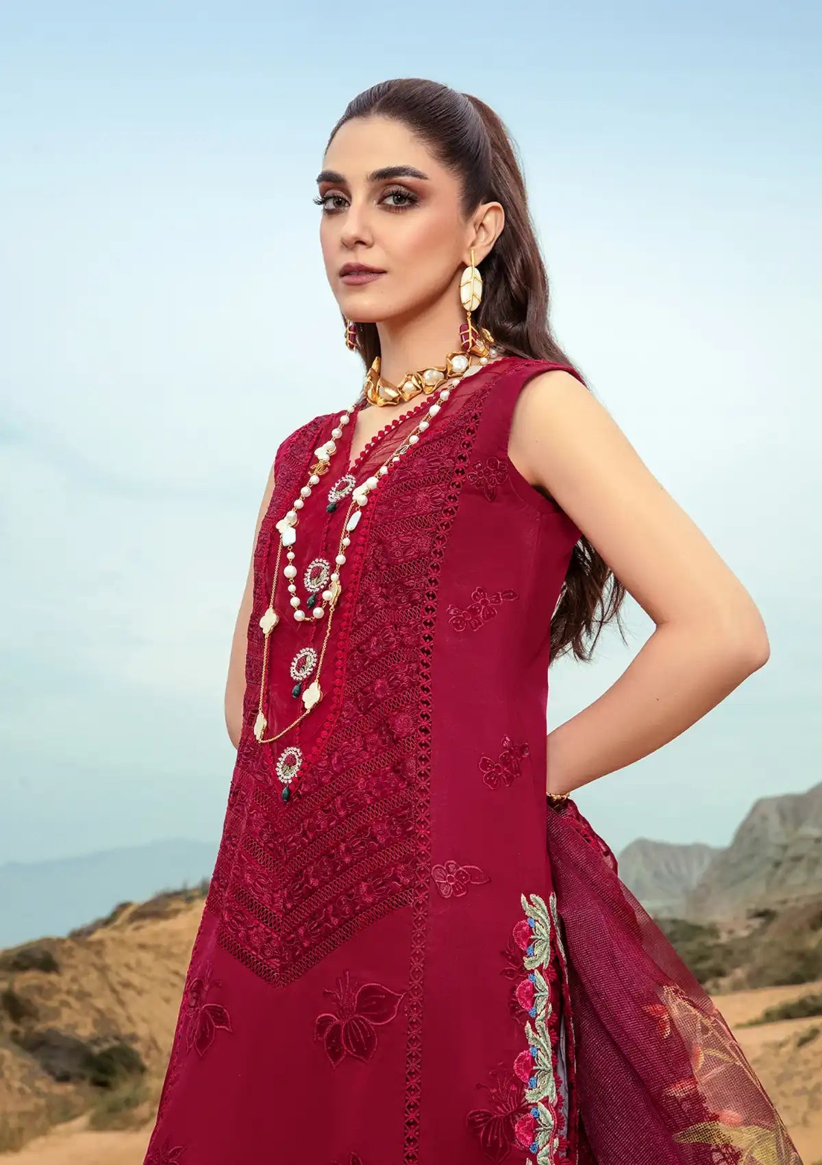 Saira Shakira By Crimson Lawn'24 Lillie de Jong-Cherry 3A - Mohsin Saeed Fabrics