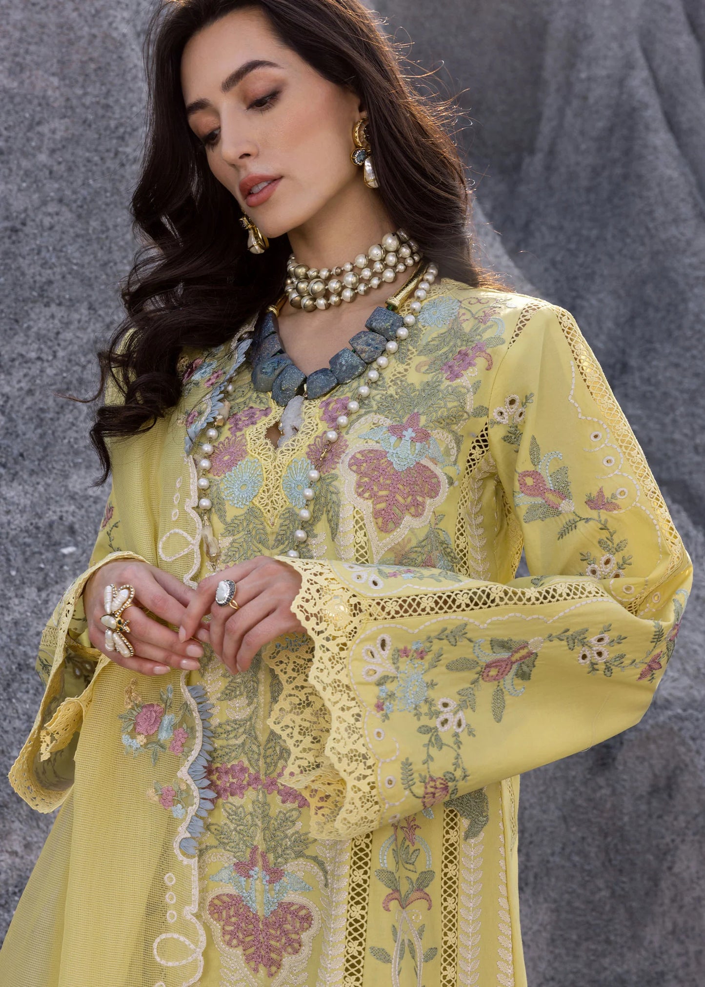 Saira Shakira Luxury Lawn'25 DILARA-B