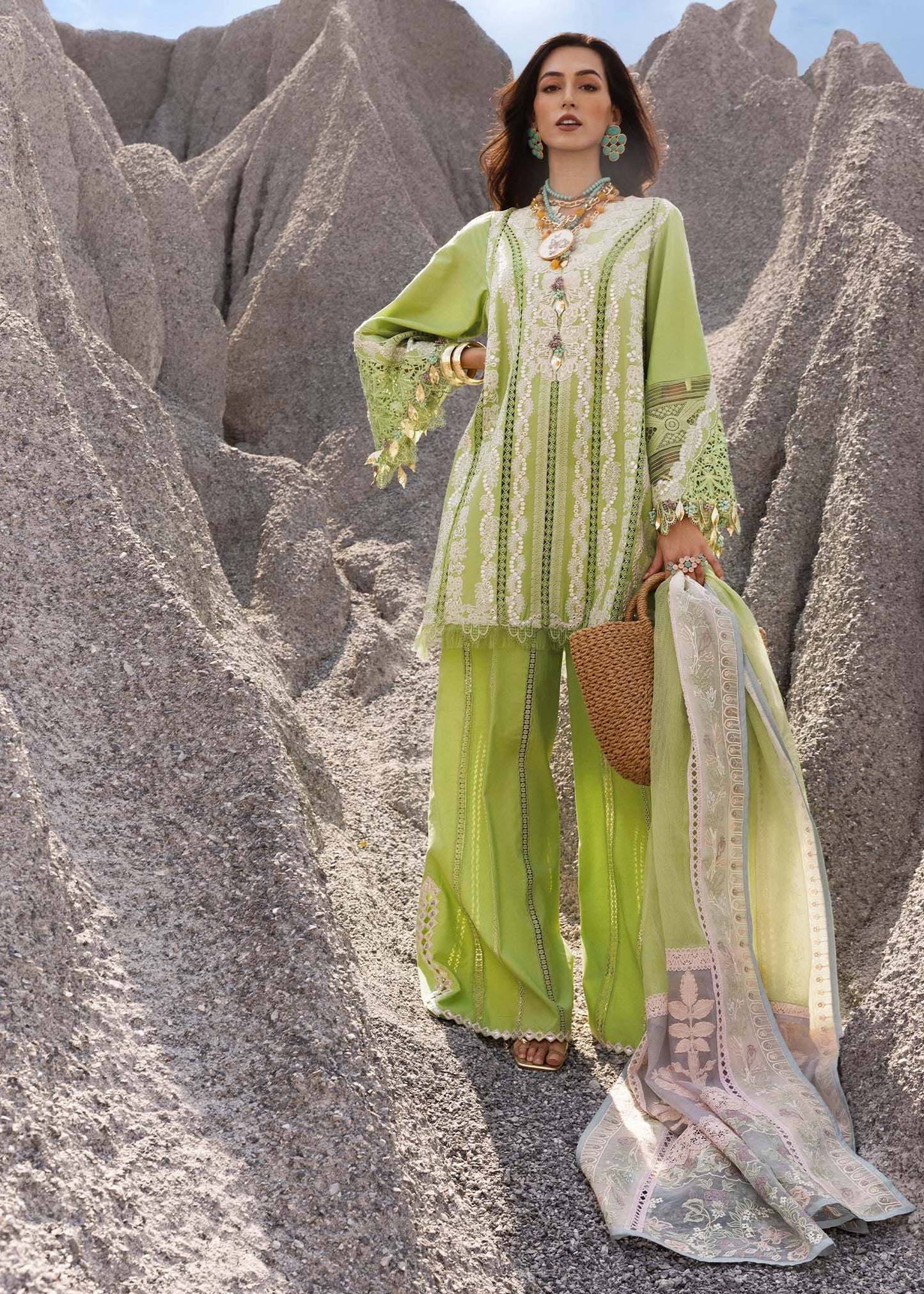 Saira Shakira Luxury Lawn'25 NADINE-B