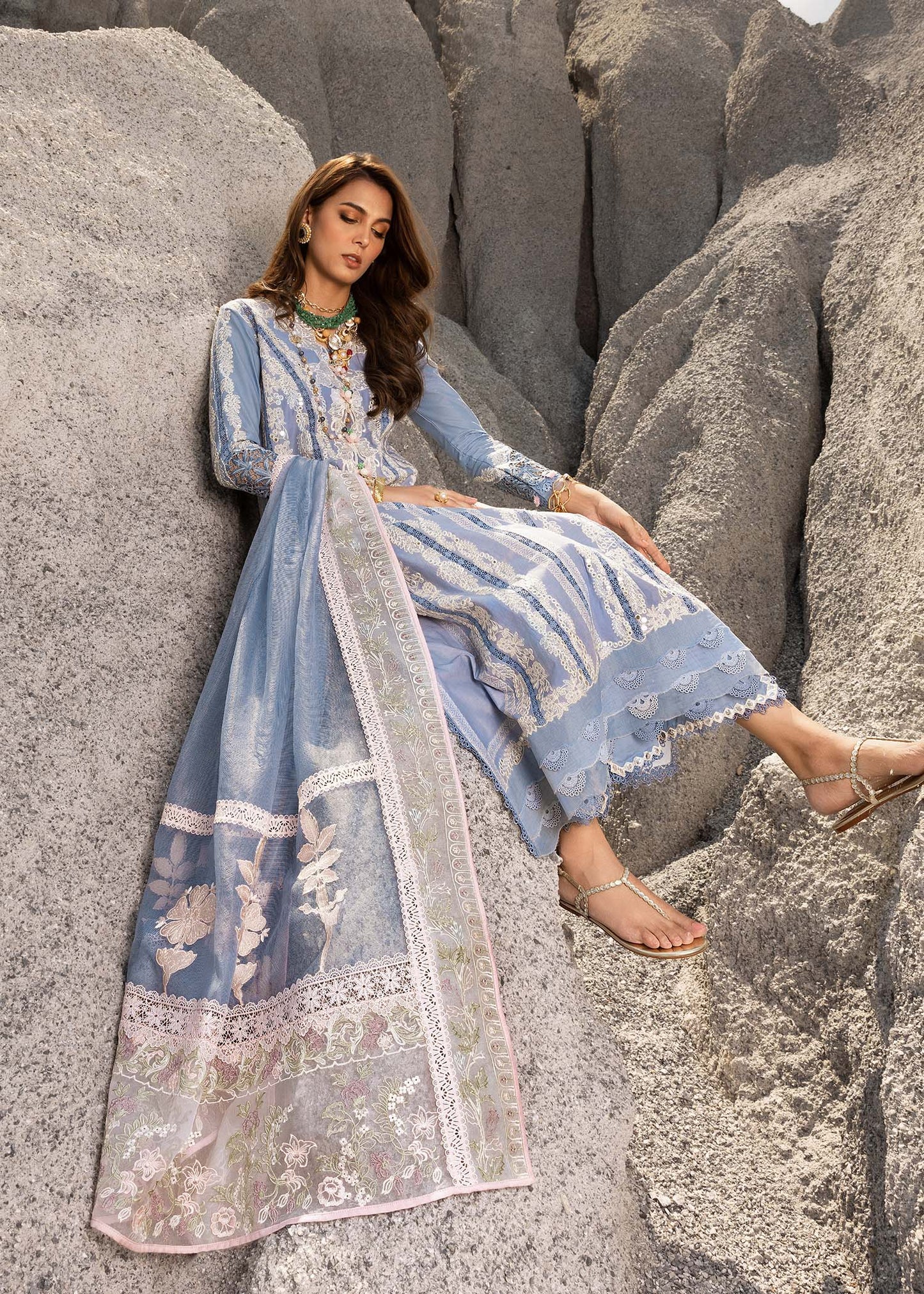 Saira Shakira Luxury Lawn'25 NADINE-A