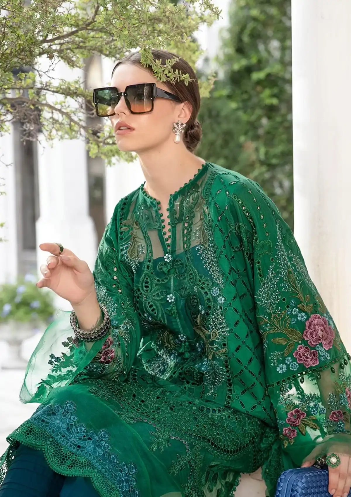 Maria.B Eid Luxury Lawn'24 D-02