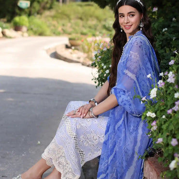 Noor by Saadia Asad Eid Luxe Printkari'24 D-08