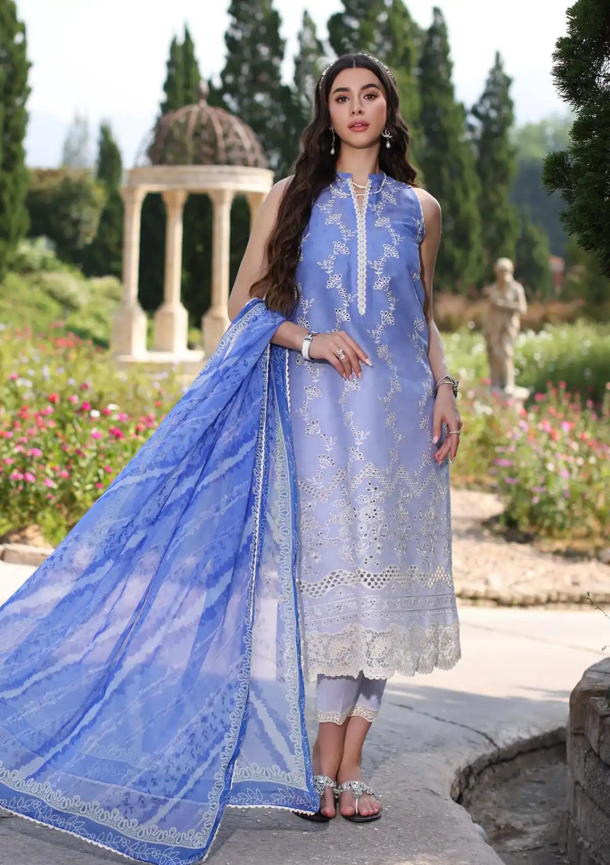 Noor by Saadia Asad Eid Luxe Printkari'24 D-08