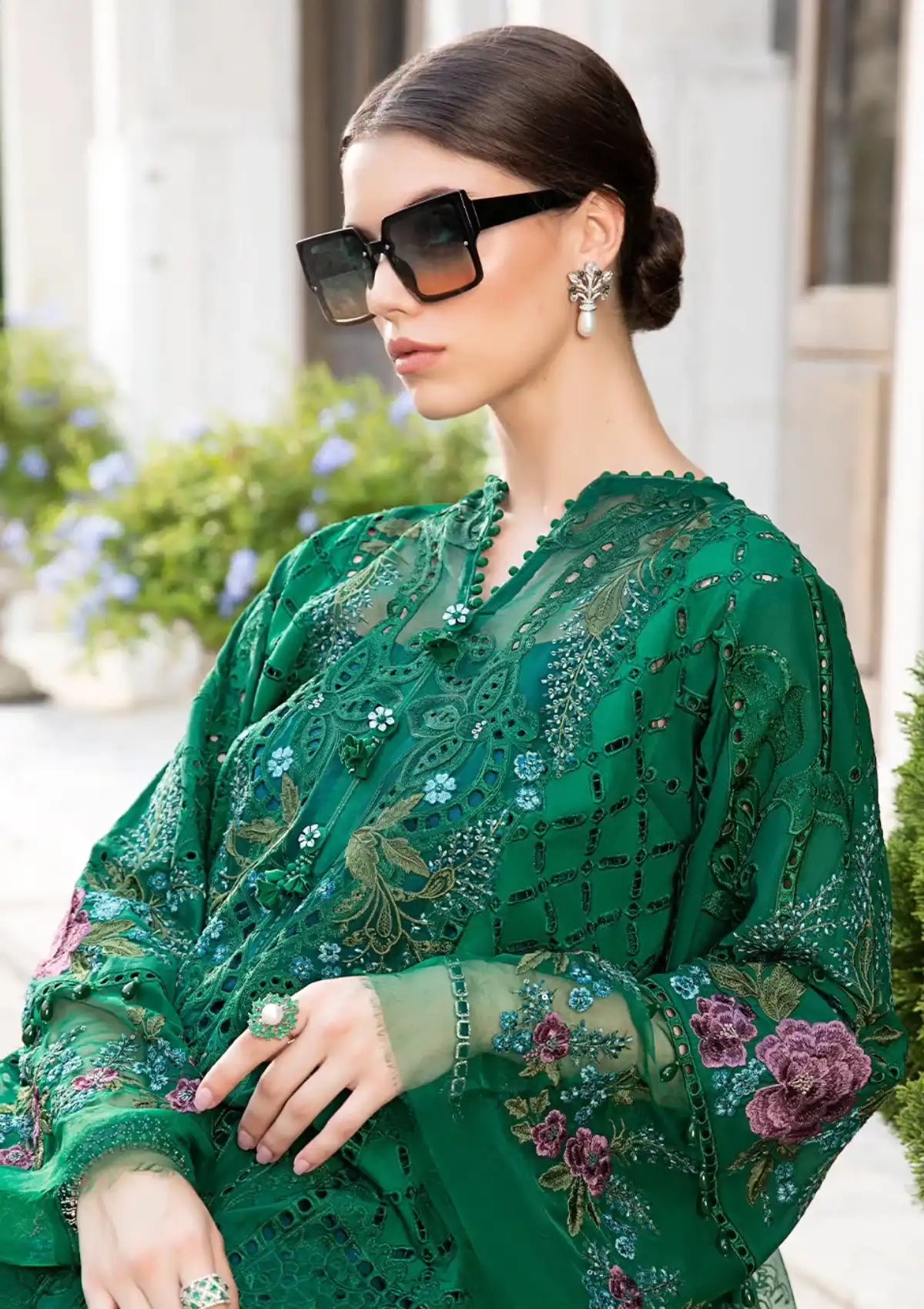 Maria.B Eid Luxury Lawn'24 D-02