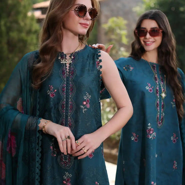 Noor by Saadia Asad Eid Luxe Printkari'24 D-09