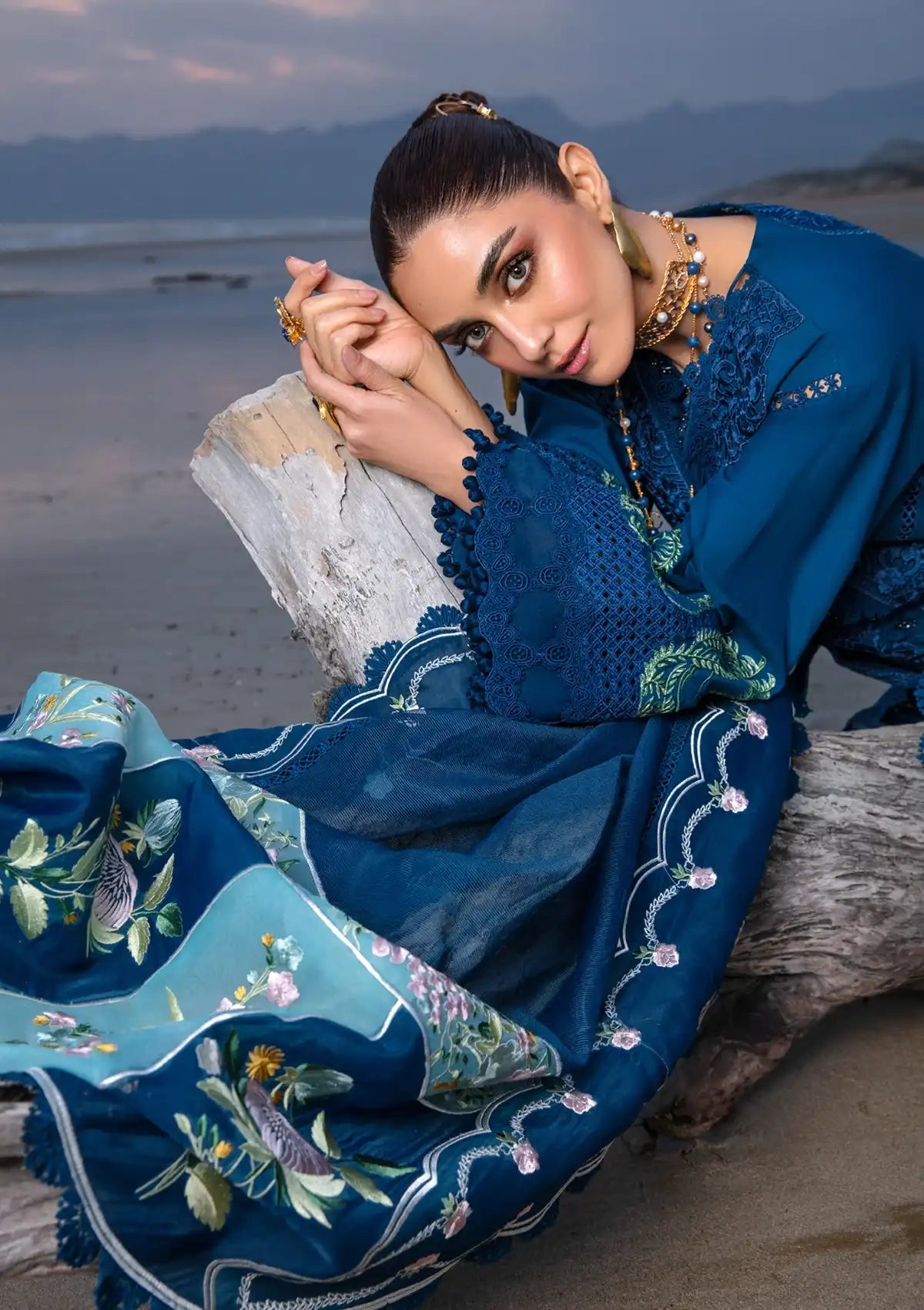 Saira Shakira By Crimson Lawn'24 Ulysses-Midnight 2B - Mohsin Saeed Fabrics