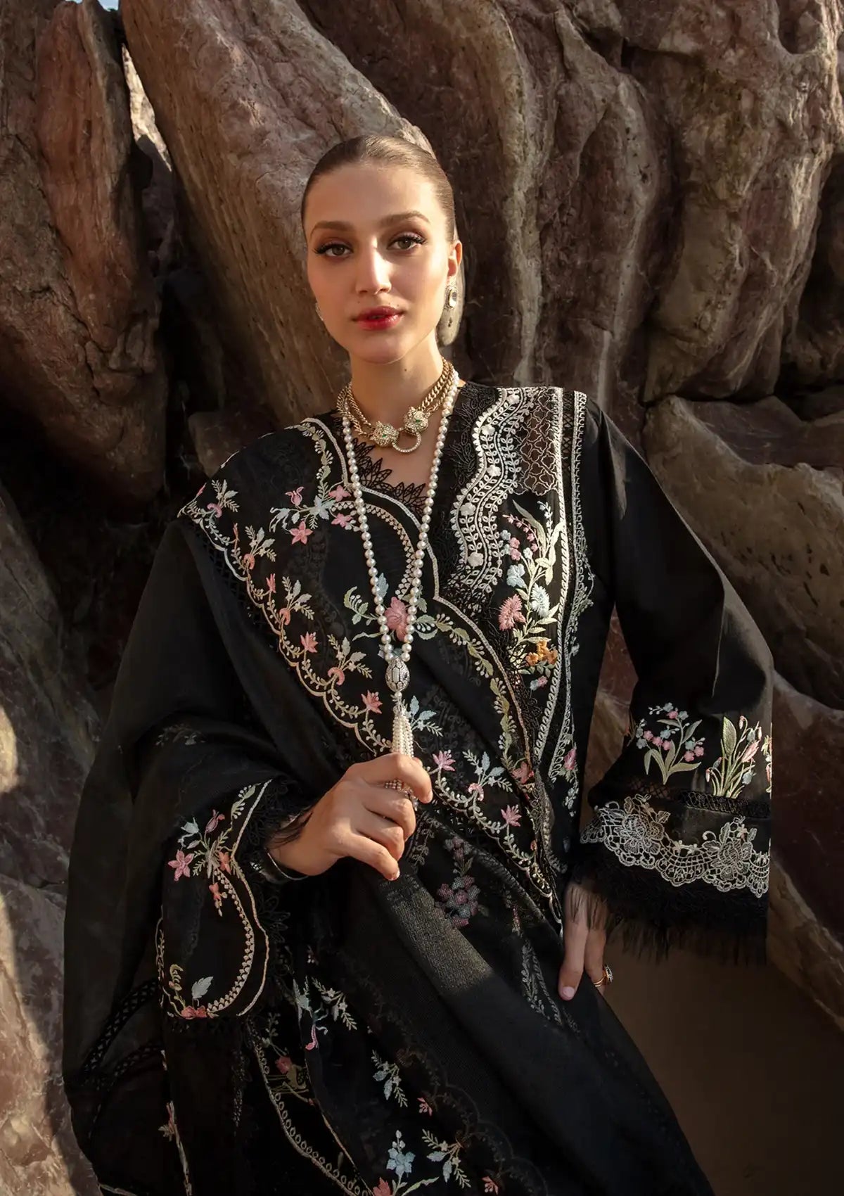 Saira Shakira By Crimson Lawn'24 Lolita-Onyx 1A - Mohsin Saeed Fabrics