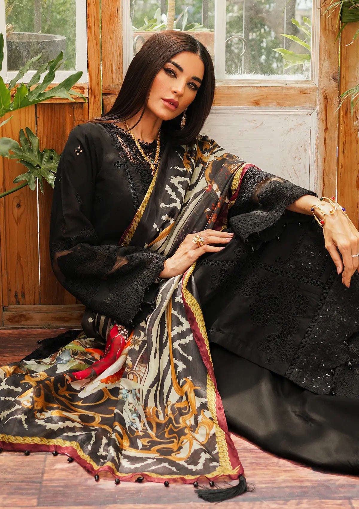 Kahf Luxury Lawn'24 KLE-06 Mystery - Mohsin Saeed Fabrics