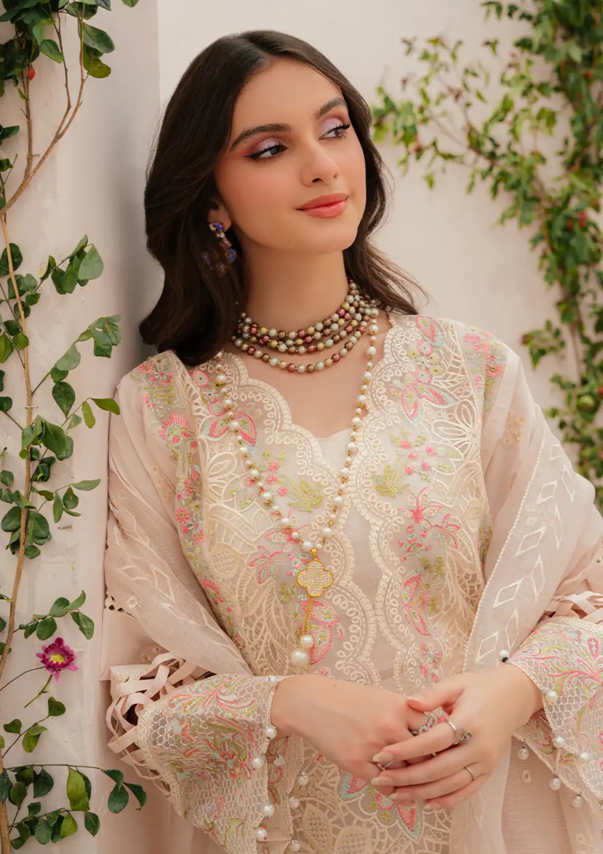 Mahnur Allenura Luxury Lawn'24 ALLORA - Mohsin Saeed Fabrics