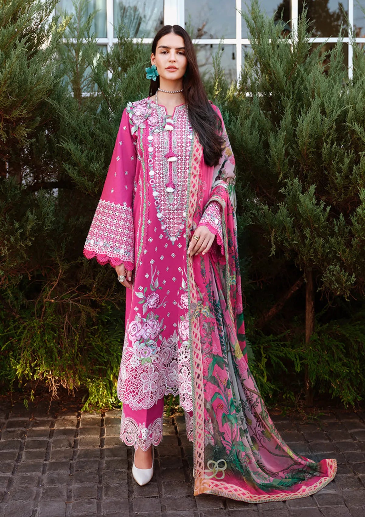 Mushq Amoi Held by Love'26 D-12 Blushing Rose