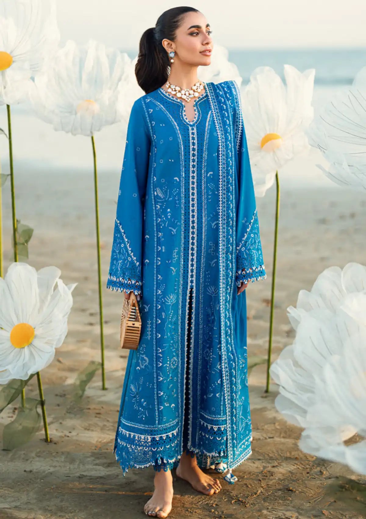 Qalamkar Sahil Luxury Lawn'25 FK-03 Victoria