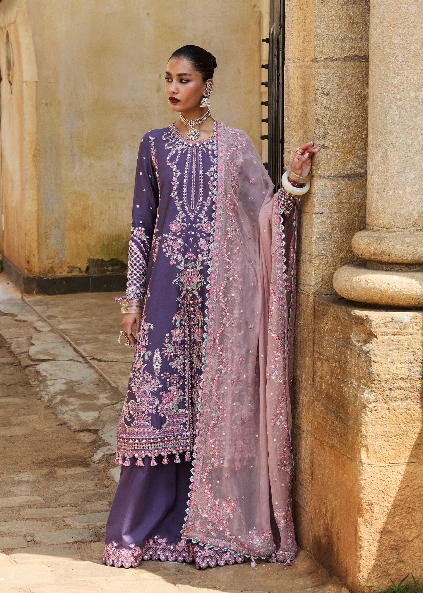 Hussain Rehar Luxury Lawn'25 Irris