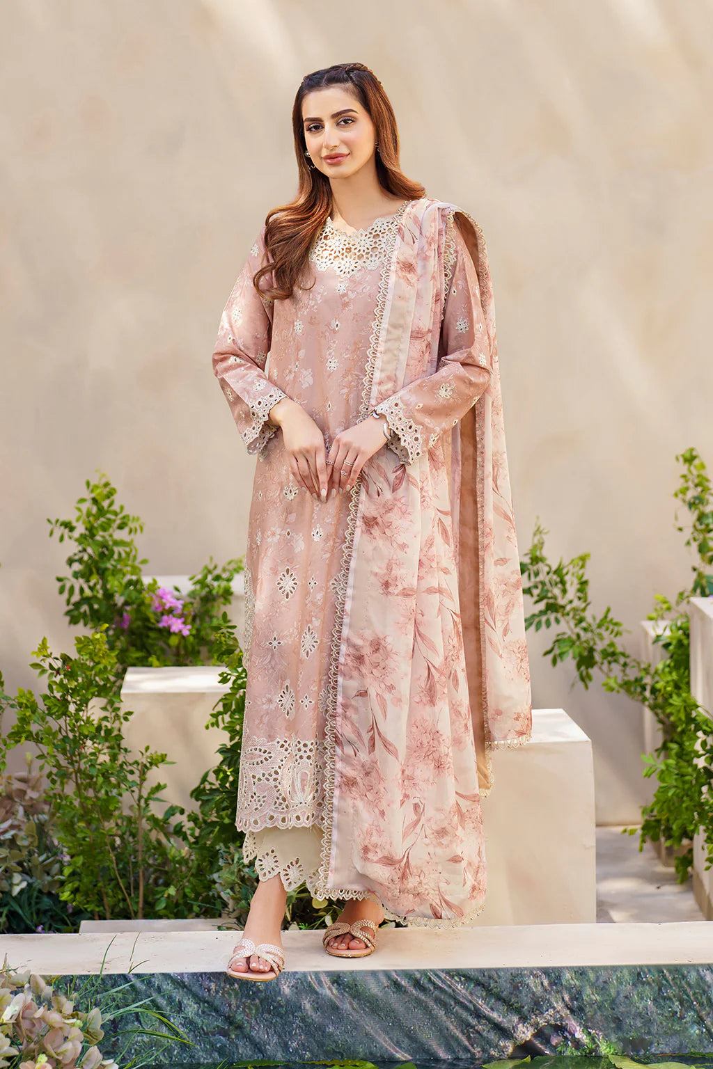 SFL-11 EMBROIDERED LAWN