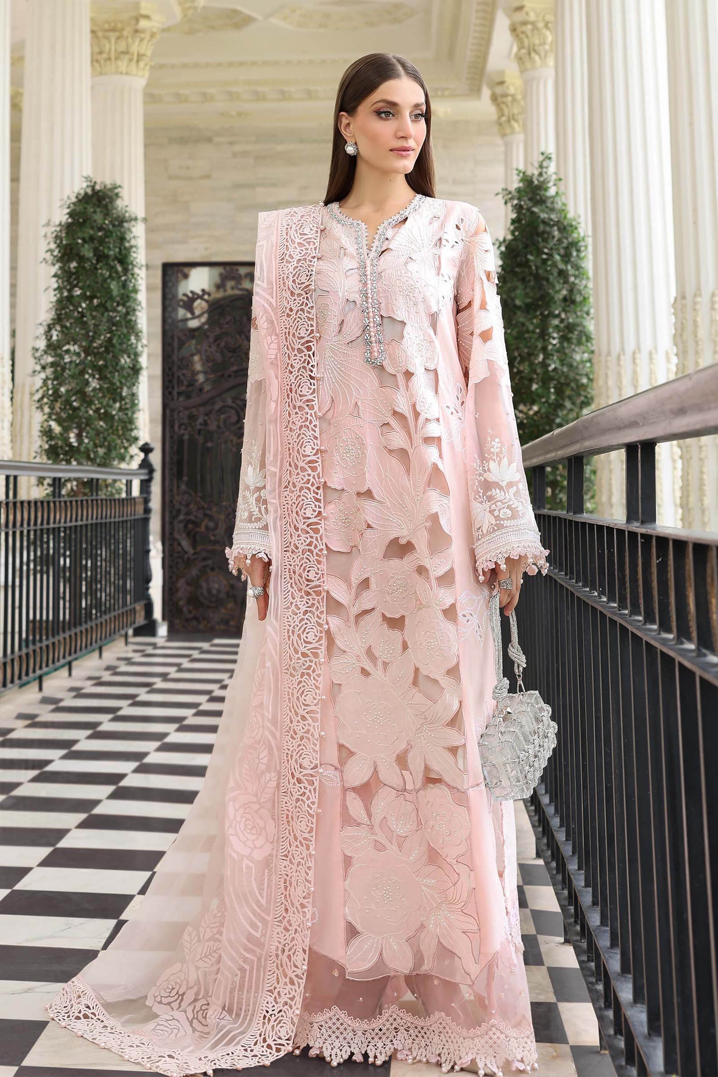 Maria.B Eid Lawn'26 D-02