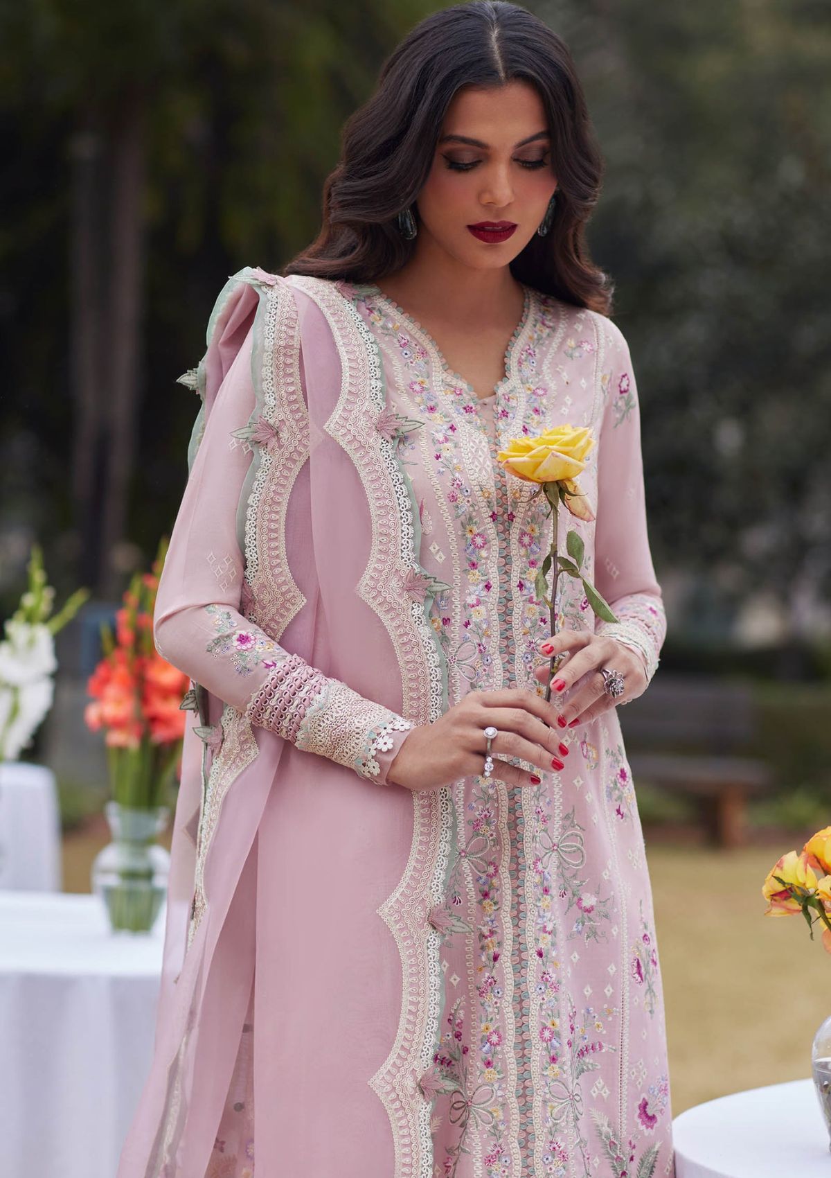 Elan Lawn'24 MIRZETA (EL-11 B)