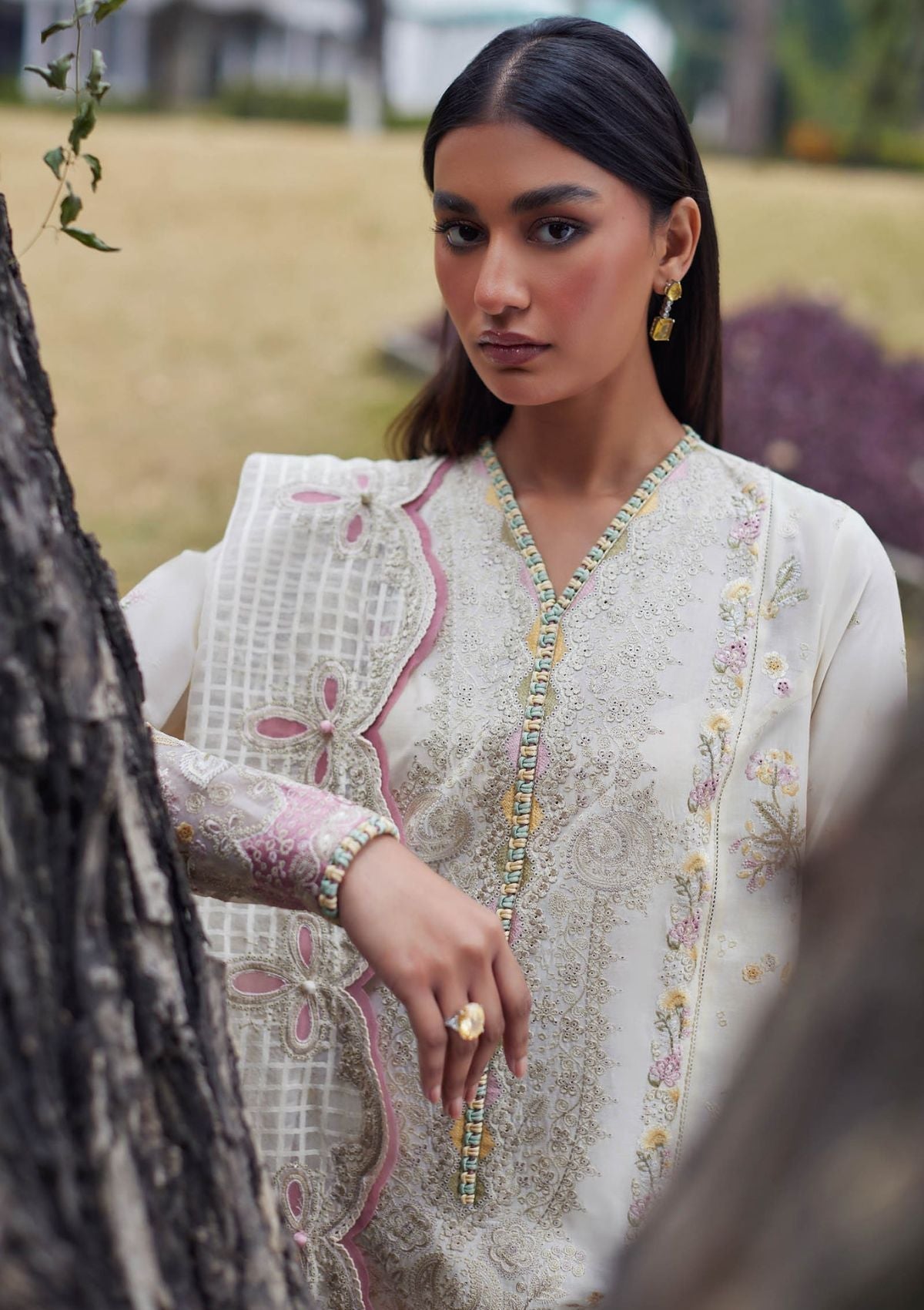 Elan Lawn'24 NEZIHA (EL-05 A)