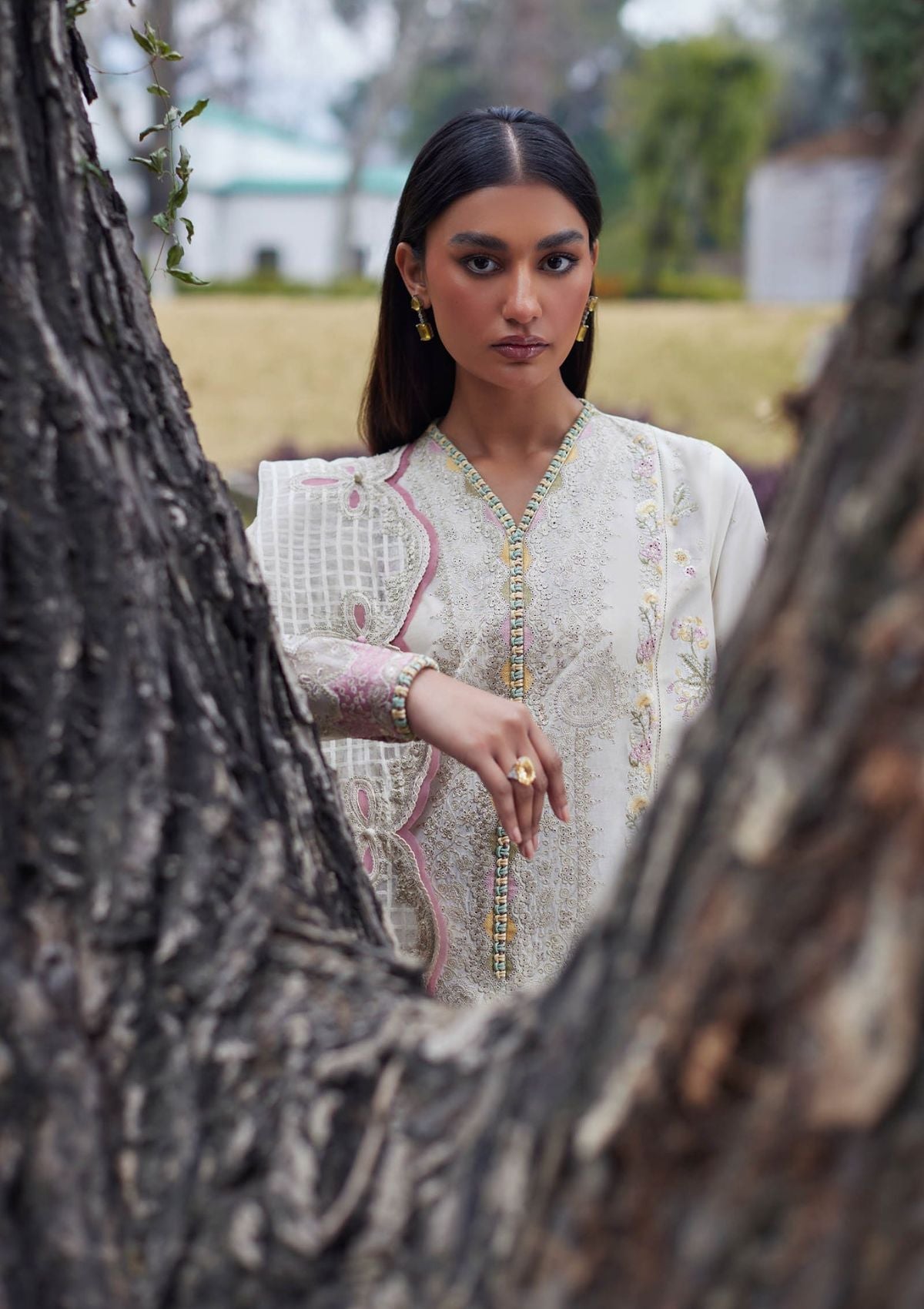 Elan Lawn'24 NEZIHA (EL-05 A)