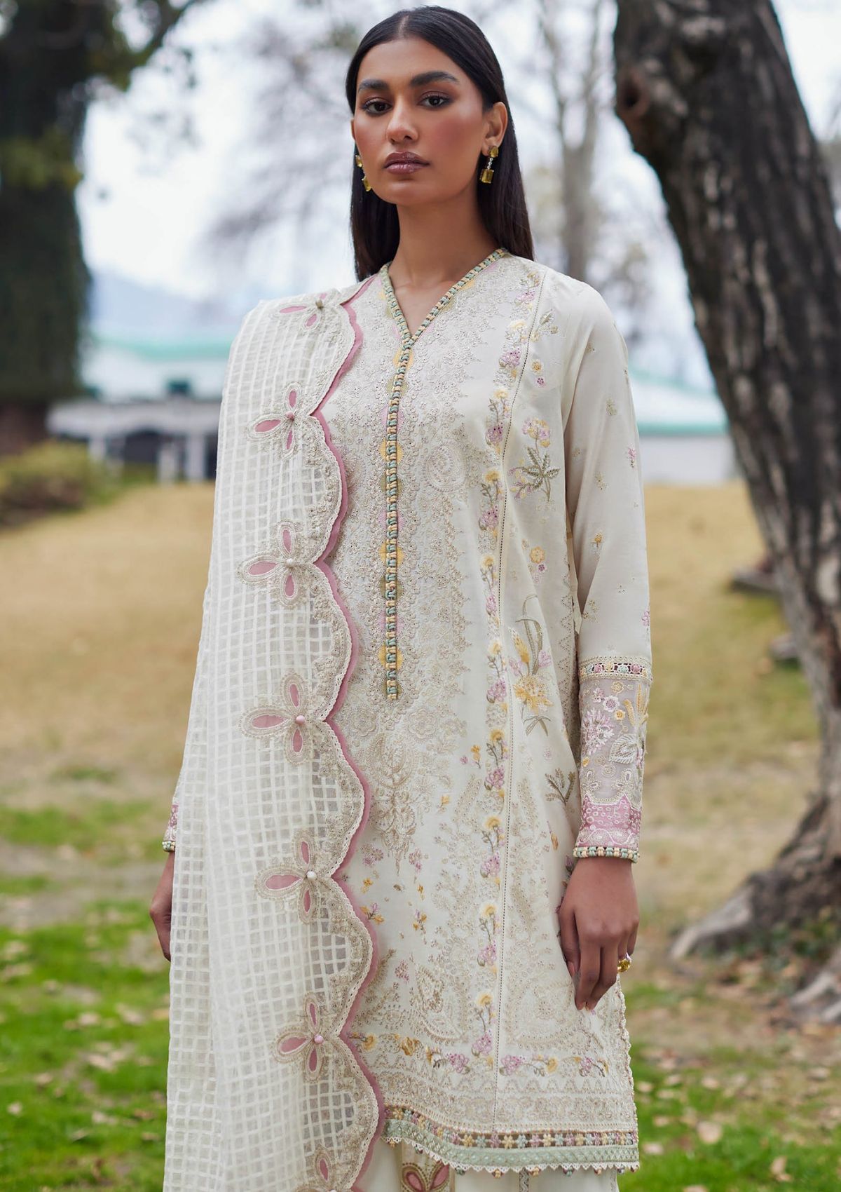 Elan Lawn'24 NEZIHA (EL-05 A)