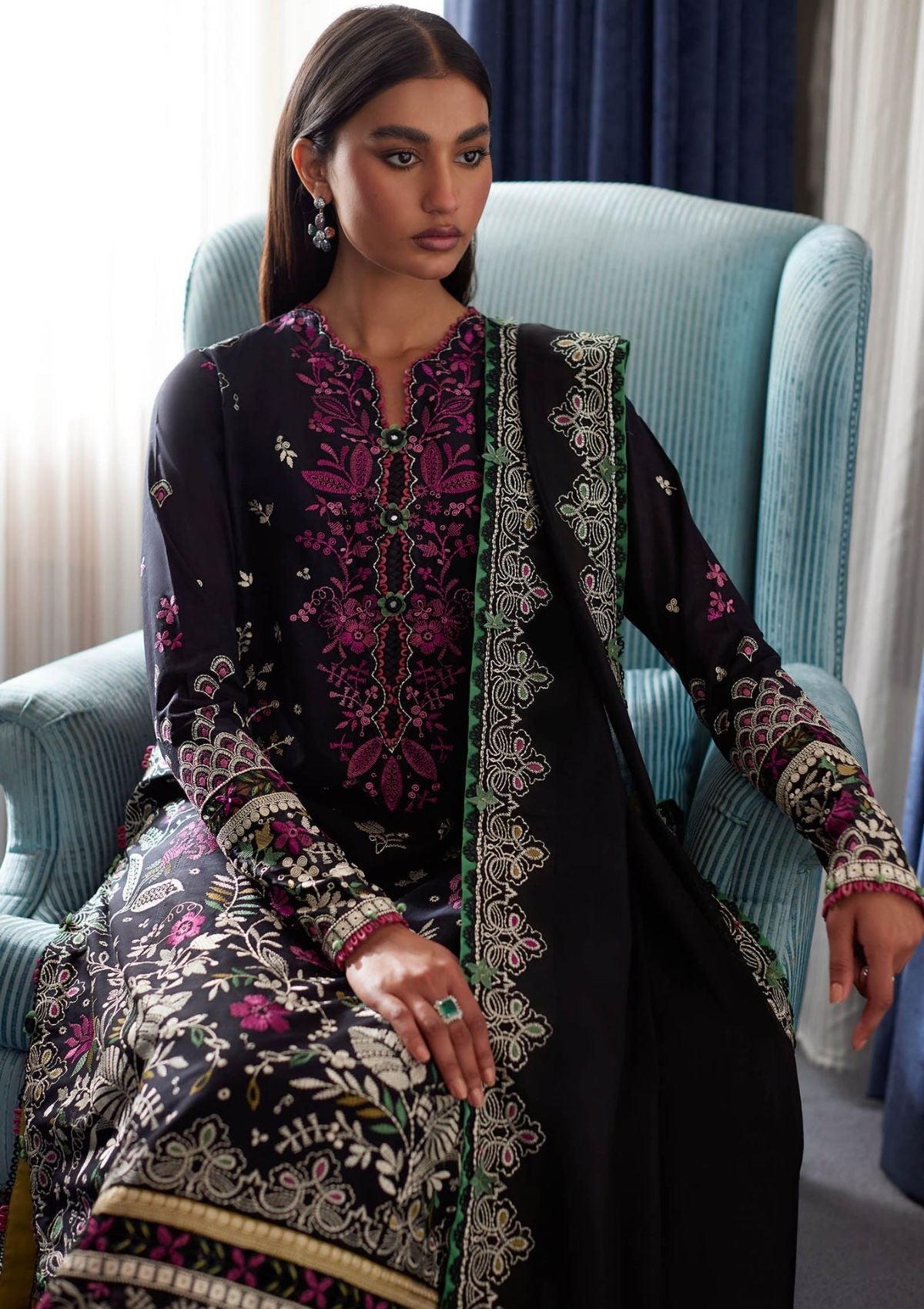 Elan Lawn'24 QISTINA  (EL-03 B)