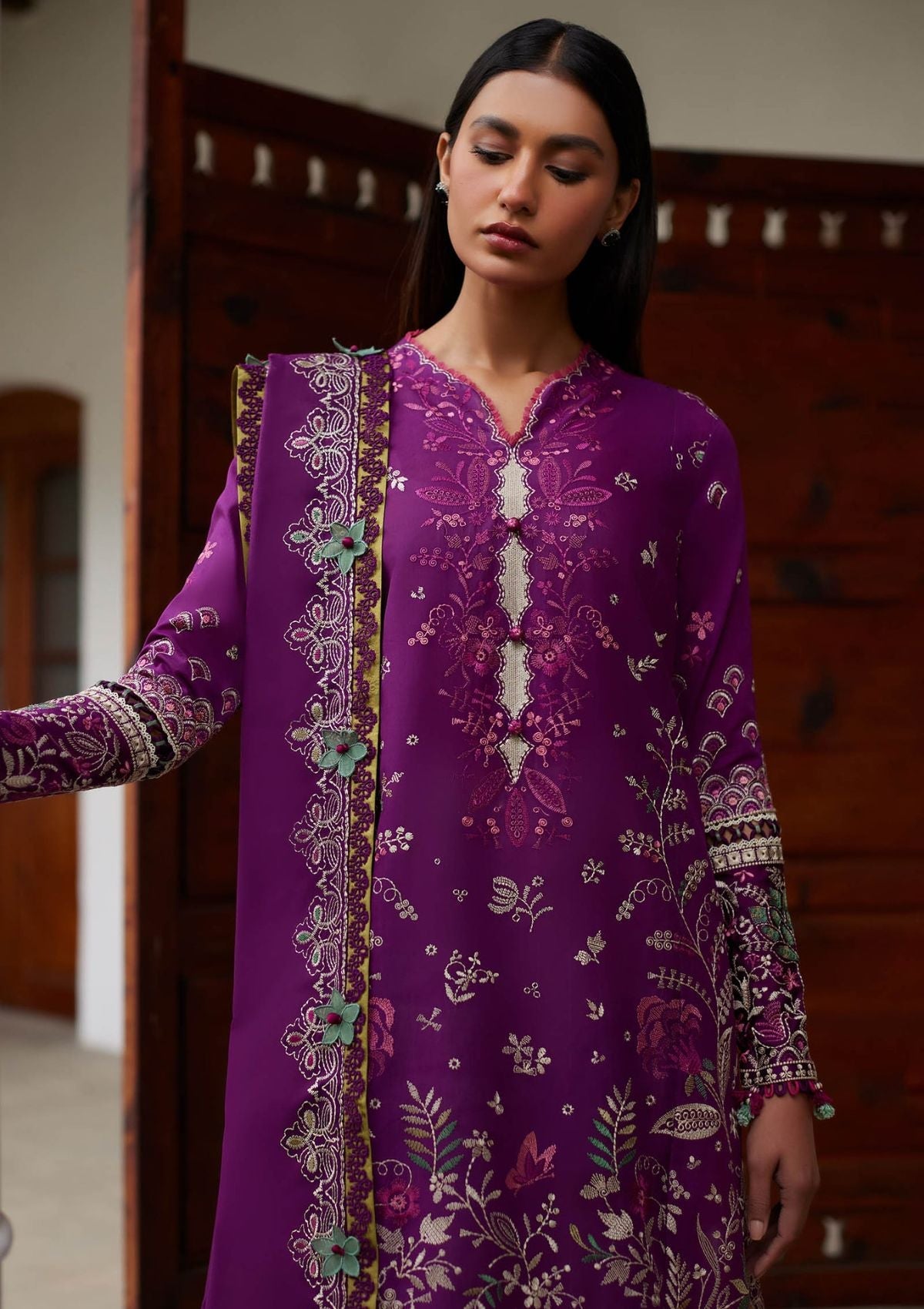 Elan Lawn'24 QISTINA  (EL-03 A)