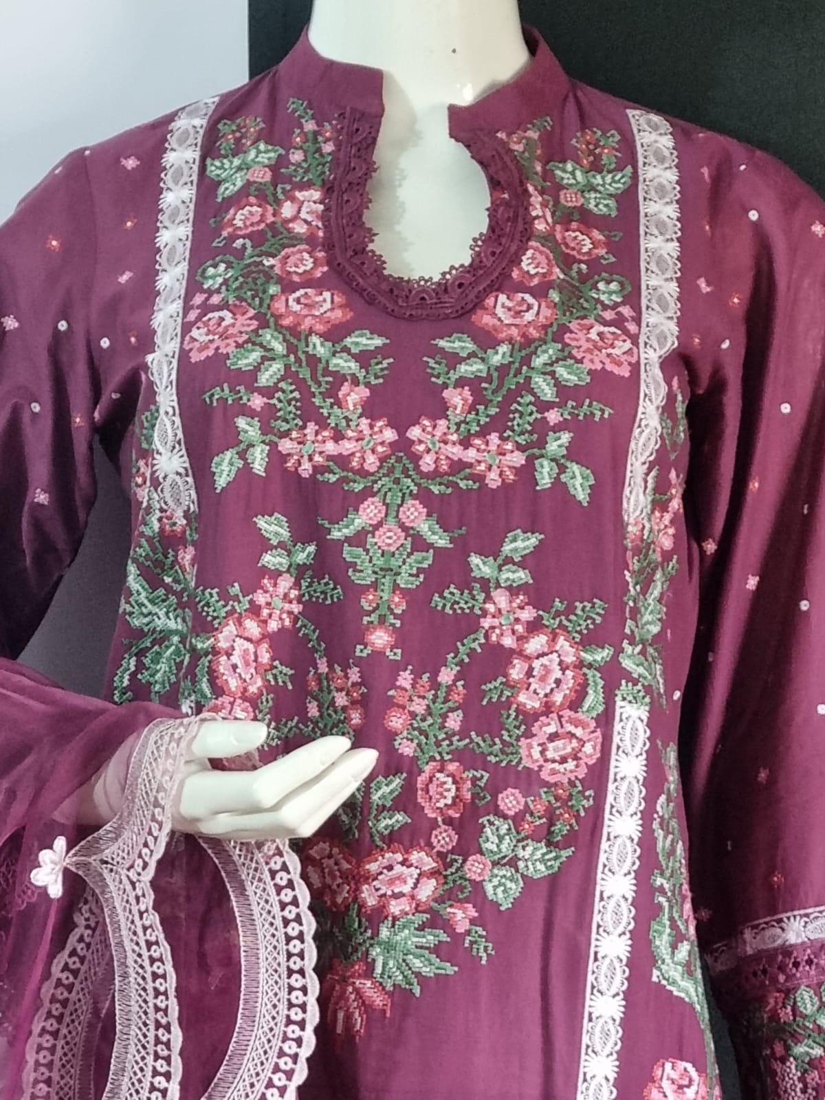 SOBIA NAZIR 2023 EID LAWN MAJENTA