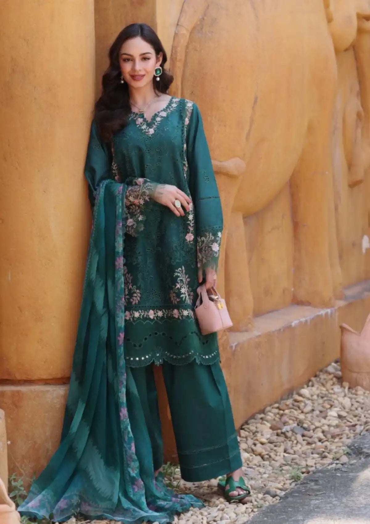 Noor By Saadia Asad Eid Luxury Lawn'25 D-10A